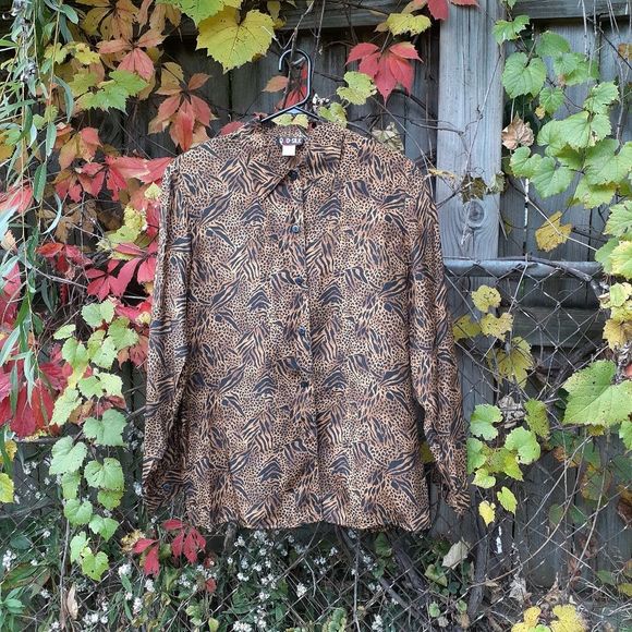 Tops - Vintage Quo-Silk Brown Black Animal Print Button Down Medium EUC